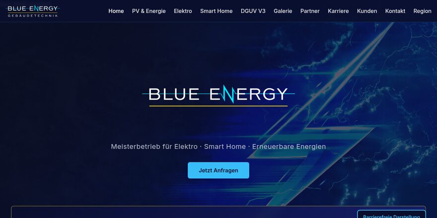 Screenshot der Blue-Energy-Website: dunkelblauer Hero mit Logo und Navigation